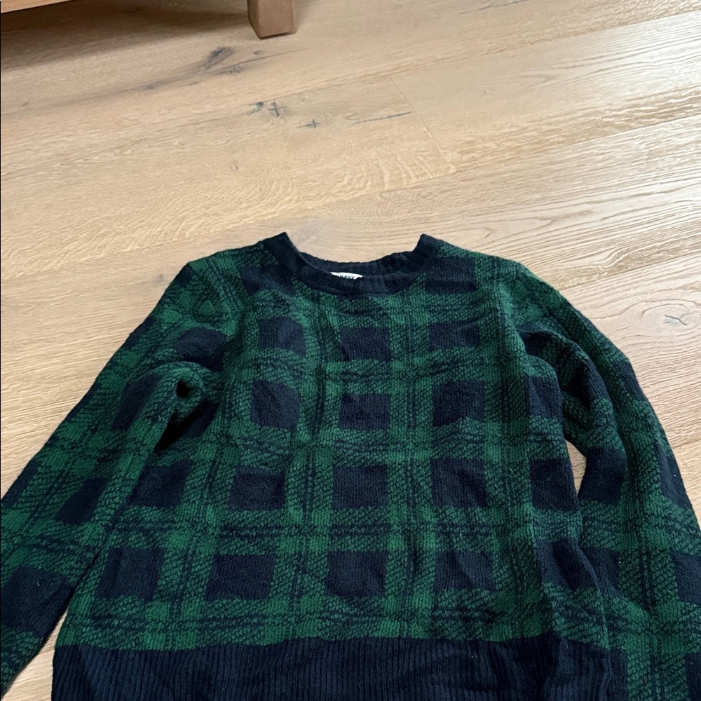 Green and Black Plaid Men's Sweater